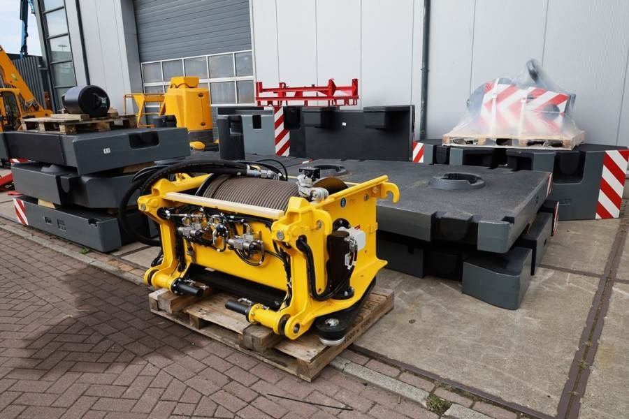 Grove GMK5250XL-1 Available For Rent, Dutch Registration  - Alle terrein kraan: afbeelding 3 Grove GMK5250XL-1 Available For Rent, Dutch Registration  - Alle terrein kraan: afbeelding 3