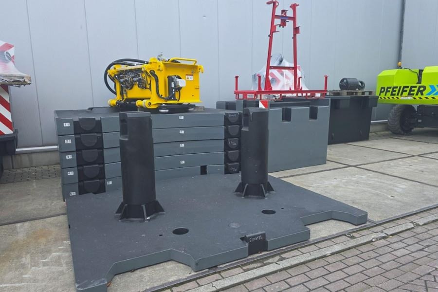 Grove GMK6300L-1 Available For Rent, Dutch Registration, - Alle terrein kraan: afbeelding 3 Grove GMK6300L-1 Available For Rent, Dutch Registration, - Alle terrein kraan: afbeelding 3