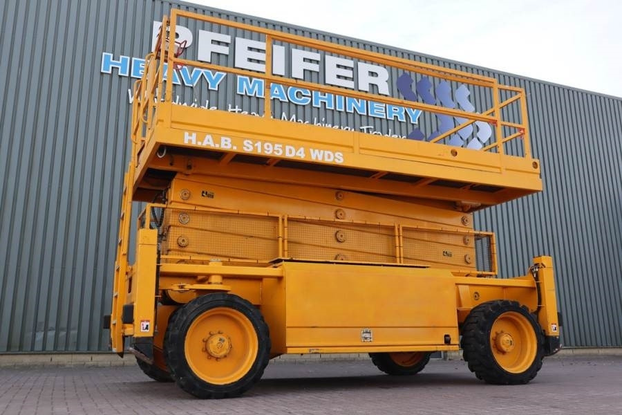 HAB S195-24 D4WDS Diesel, 4x4 Drive, 19.5m Working Hei - Schaarlift: afbeelding 1 HAB S195-24 D4WDS Diesel, 4x4 Drive, 19.5m Working Hei - Schaarlift: afbeelding 1