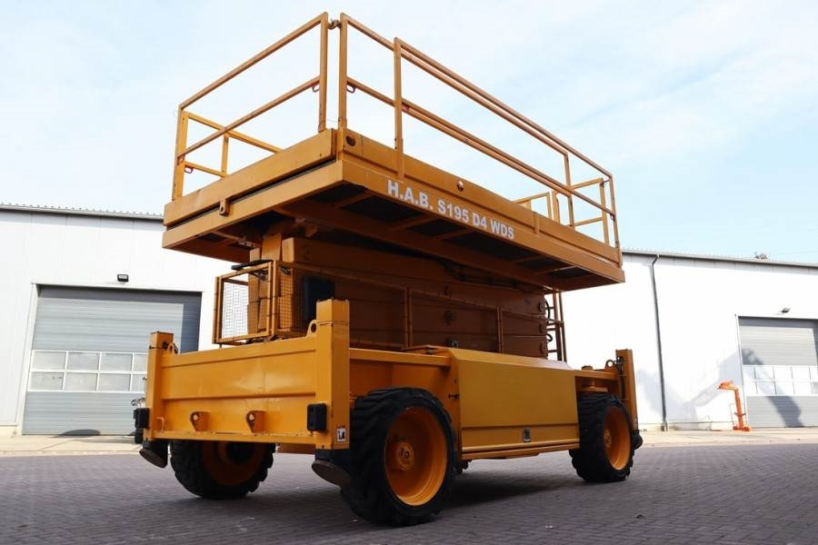 HAB S195-24 D4WDS Diesel, 4x4 Drive, 19.5m Working Hei - Schaarlift: afbeelding 2 HAB S195-24 D4WDS Diesel, 4x4 Drive, 19.5m Working Hei - Schaarlift: afbeelding 2