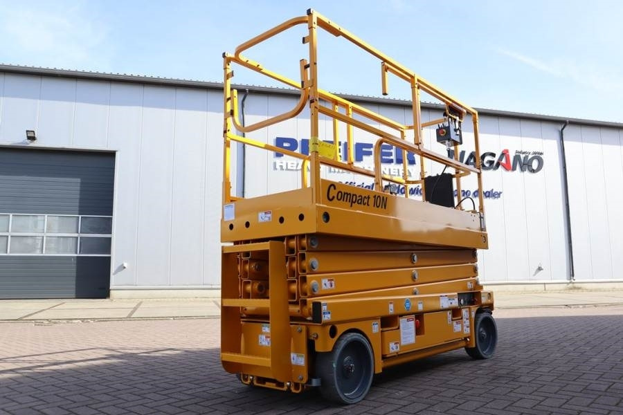 Haulotte Compact 10N Valid Iinspection, *Guarantee! 10m Wor - Schaarlift: afbeelding 2 Haulotte Compact 10N Valid Iinspection, *Guarantee! 10m Wor - Schaarlift: afbeelding 2