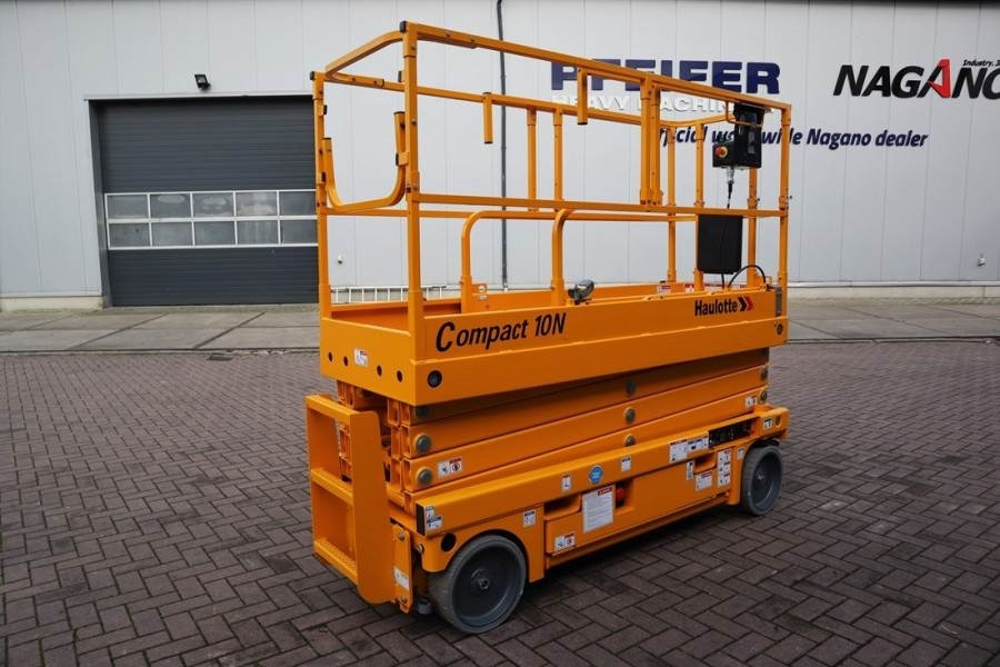 Haulotte Compact 10N Valid Inspection, *Guarantee! 10m Work - Schaarlift: afbeelding 2 Haulotte Compact 10N Valid Inspection, *Guarantee! 10m Work - Schaarlift: afbeelding 2