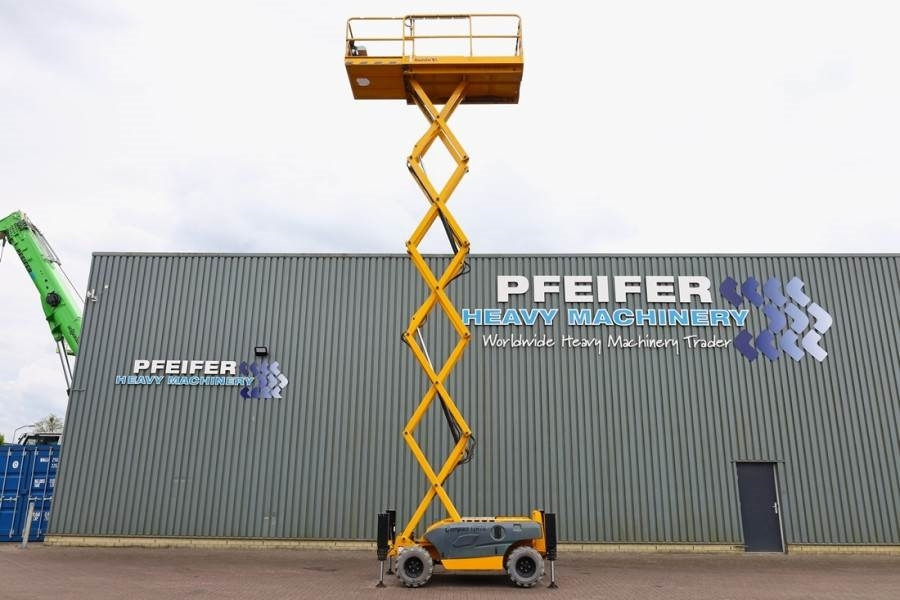 Haulotte Compact 12RTE Electric, 12m Working Height, 450kg - Schaarlift: afbeelding 3 Haulotte Compact 12RTE Electric, 12m Working Height, 450kg - Schaarlift: afbeelding 3