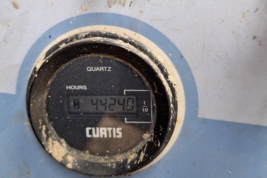 Haulotte H12SX Diesel, 4x4 Drive, 12m Working Height, 700kg - Schaarlift: afbeelding 5 Haulotte H12SX Diesel, 4x4 Drive, 12m Working Height, 700kg - Schaarlift: afbeelding 5