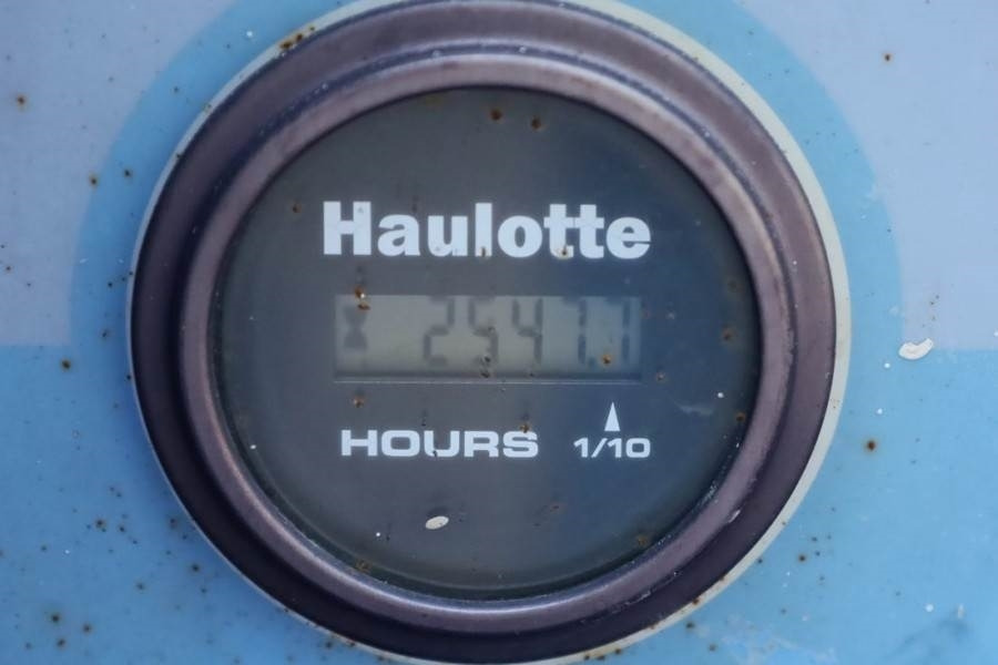 Haulotte H15SX Diesel, 4x4 Drive 15 Working Height, 500kg C - Schaarlift: afbeelding 5 Haulotte H15SX Diesel, 4x4 Drive 15 Working Height, 500kg C - Schaarlift: afbeelding 5