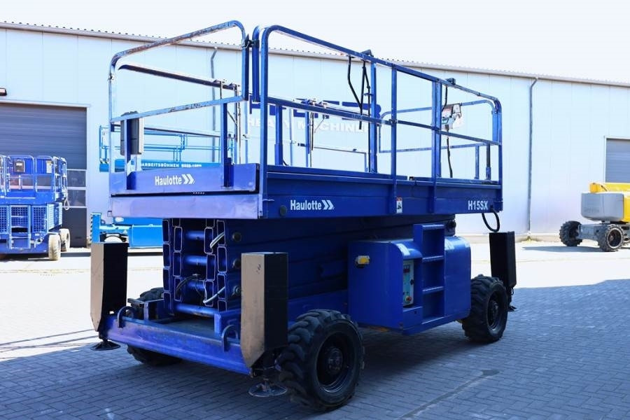Haulotte H15SX Diesel, 4x4 Drive 15 Working Height, 500kg C - Schaarlift: afbeelding 2 Haulotte H15SX Diesel, 4x4 Drive 15 Working Height, 500kg C - Schaarlift: afbeelding 2