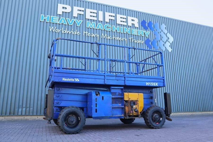 Haulotte H15SX New Tyres, Diesel, 4x4 Drive, 15 Working Hei - Schaarlift: afbeelding 1 Haulotte H15SX New Tyres, Diesel, 4x4 Drive, 15 Working Hei - Schaarlift: afbeelding 1