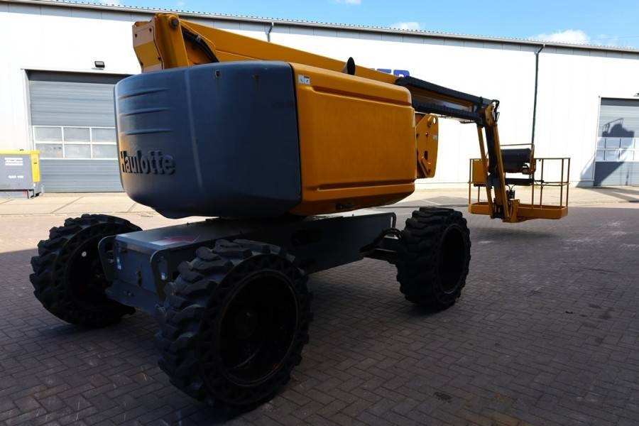 Haulotte HA20RTJ Pro Diesel, 20.6 m Working Height, 12.2 m - Knikarmhoogwerker: afbeelding 2 Haulotte HA20RTJ Pro Diesel, 20.6 m Working Height, 12.2 m - Knikarmhoogwerker: afbeelding 2