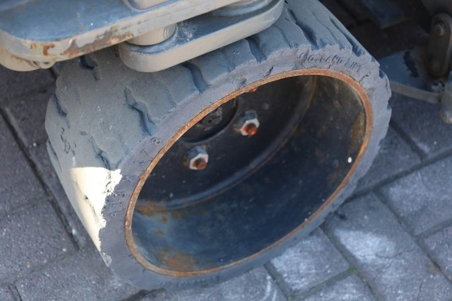 Schaarlift Holland Lift Ecostar HL-9710 Electric, 12m Working Height, 325k: afbeelding 12 Schaarlift Holland Lift Ecostar HL-9710 Electric, 12m Working Height, 325k: afbeelding 12