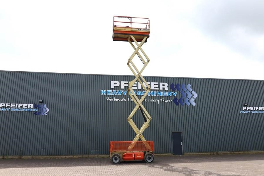 JLG 3369LE Electric, 12m Working Height, 450kg Capacit - Schaarlift: afbeelding 3 JLG 3369LE Electric, 12m Working Height, 450kg Capacit - Schaarlift: afbeelding 3