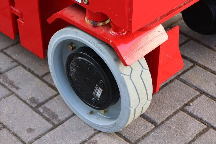 Magni ES0807EP New And Available Directly From Stock, El - Schaarlift: afbeelding 3 Magni ES0807EP New And Available Directly From Stock, El - Schaarlift: afbeelding 3