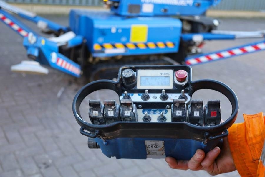 Ruthmann BLUELIFT SA18HD Gasoline / 220V, 18m Working Heigh - Knikarmhoogwerker: afbeelding 4 Ruthmann BLUELIFT SA18HD Gasoline / 220V, 18m Working Heigh - Knikarmhoogwerker: afbeelding 4