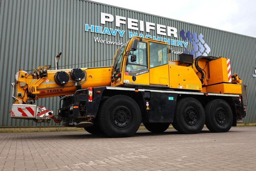 Terex Demag AC40 City Diesel, 6x6 Drive And 6-Wheel Stee - Alle terrein kraan: afbeelding 1 Terex Demag AC40 City Diesel, 6x6 Drive And 6-Wheel Stee - Alle terrein kraan: afbeelding 1