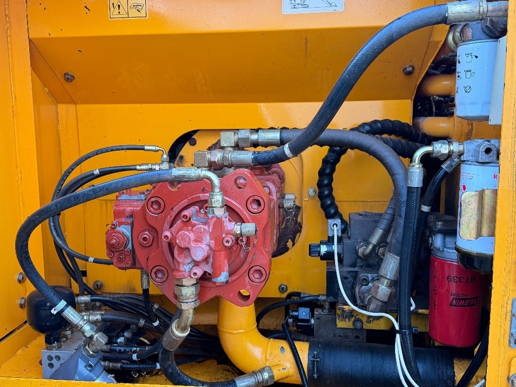 Rupsgraafmachine Hyundai Robex 210 LC-7: afbeelding 8