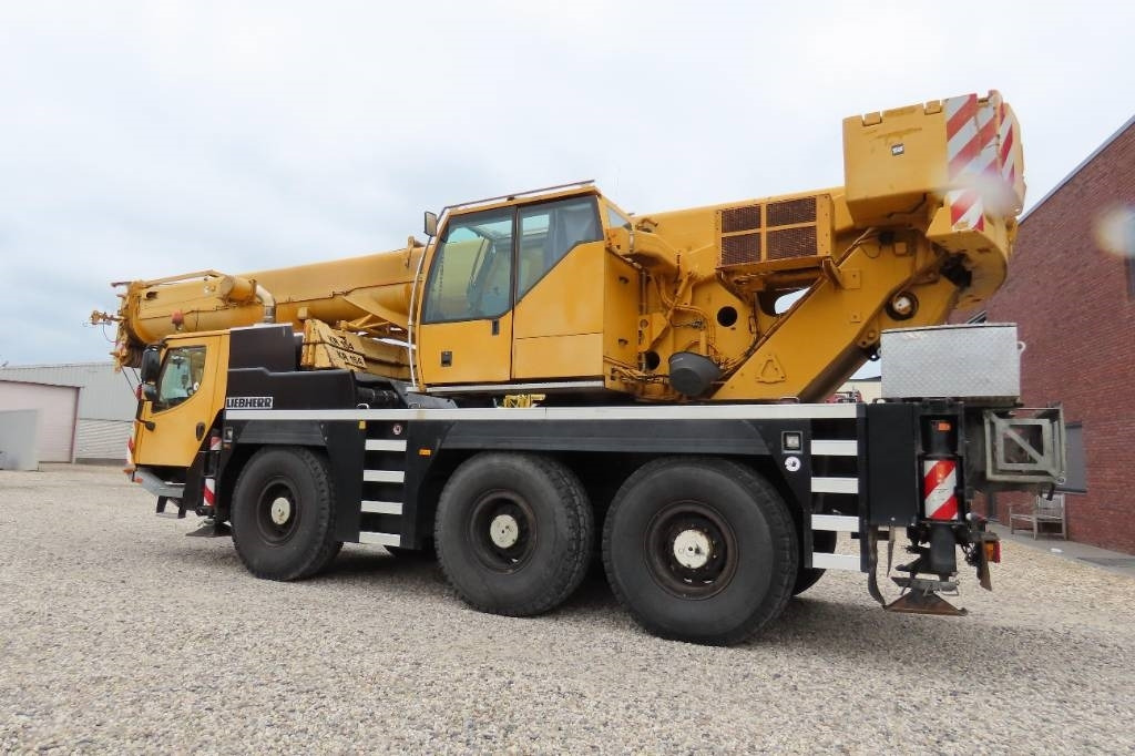 Liebherr LTM 1050-3.1 - Alle terrein kraan: afbeelding 4 Liebherr LTM 1050-3.1 - Alle terrein kraan: afbeelding 4