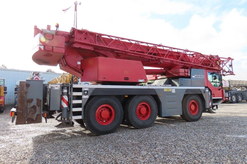 Liebherr LTM 1055-3.2 - Alle terrein kraan: afbeelding 3 Liebherr LTM 1055-3.2 - Alle terrein kraan: afbeelding 3