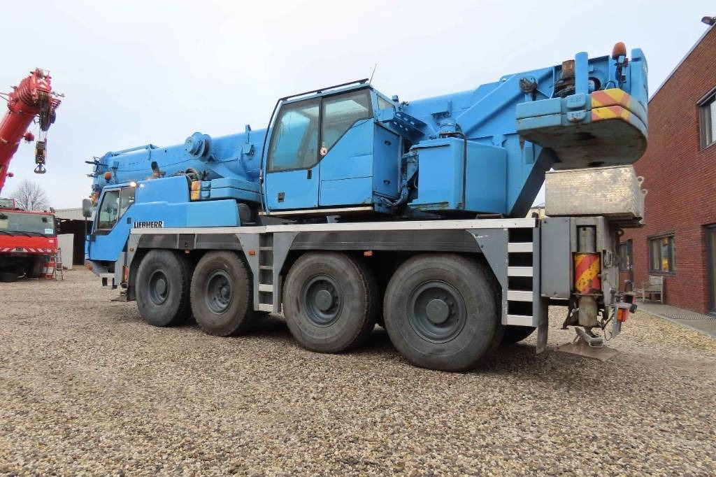 Liebherr LTM 1060/2 - Alle terrein kraan: afbeelding 4 Liebherr LTM 1060/2 - Alle terrein kraan: afbeelding 4