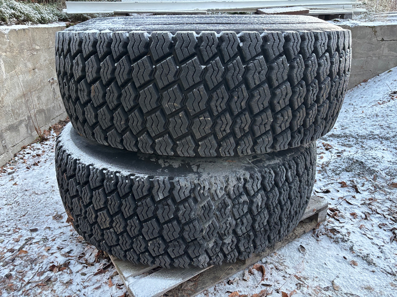 Bridgestone - Band voor Bouwmachine: afbeelding 1 Bridgestone - Band voor Bouwmachine: afbeelding 1