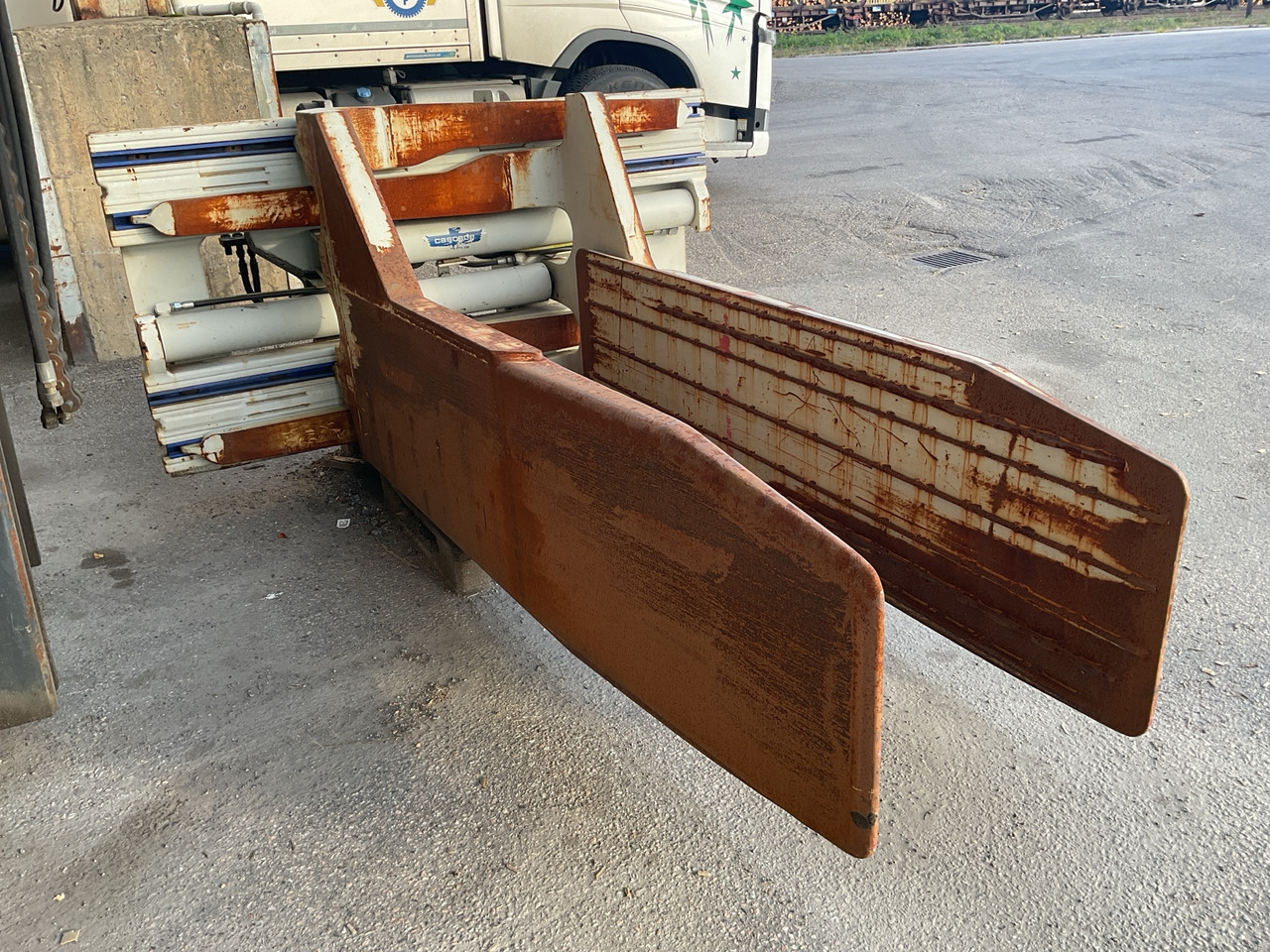 Cascade - Bouwmaterieel: afbeelding 1 Cascade - Bouwmaterieel: afbeelding 1