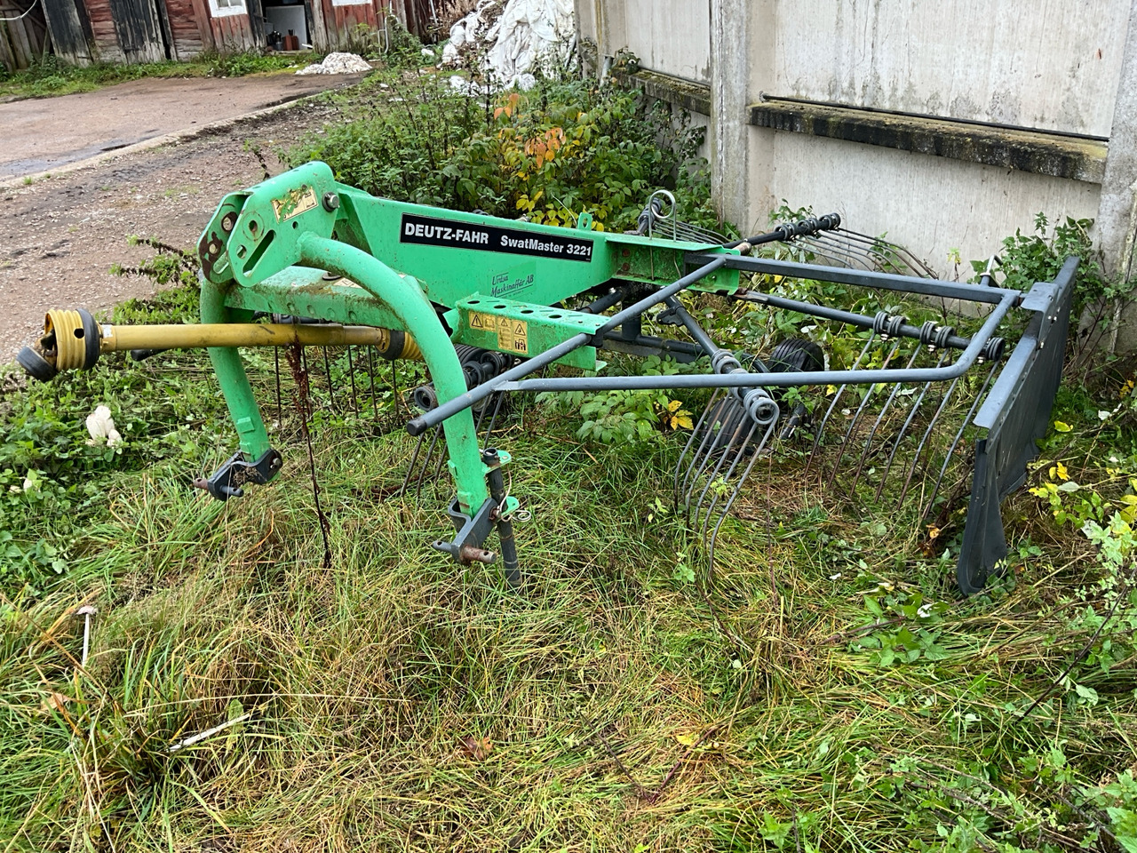 Deutz-Fahr SwatMaster 3221 - Hooischudder: afbeelding 1 Deutz-Fahr SwatMaster 3221 - Hooischudder: afbeelding 1