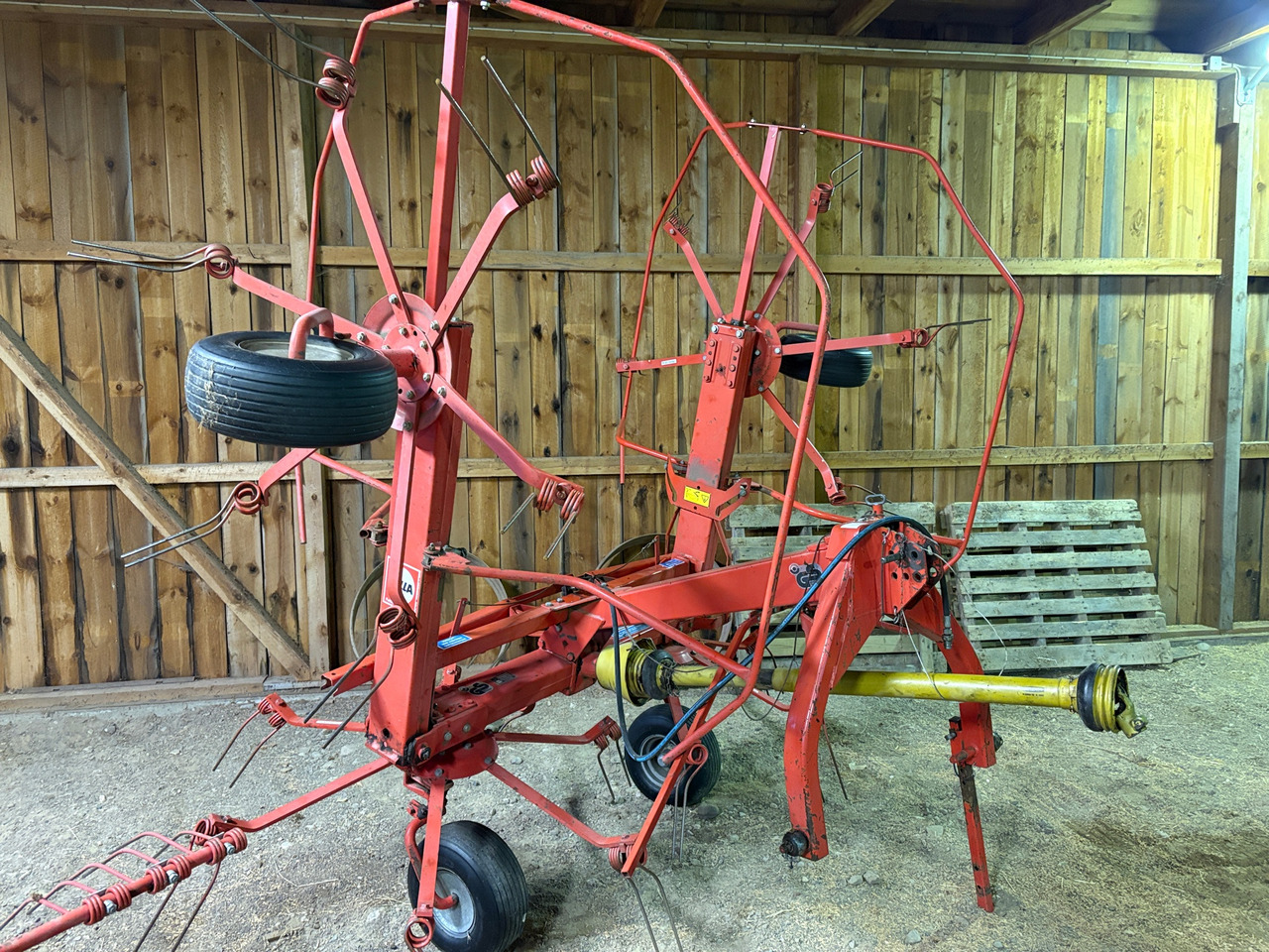 Fella TH 520 D Hydro - Hooischudder: afbeelding 1 Fella TH 520 D Hydro - Hooischudder: afbeelding 1