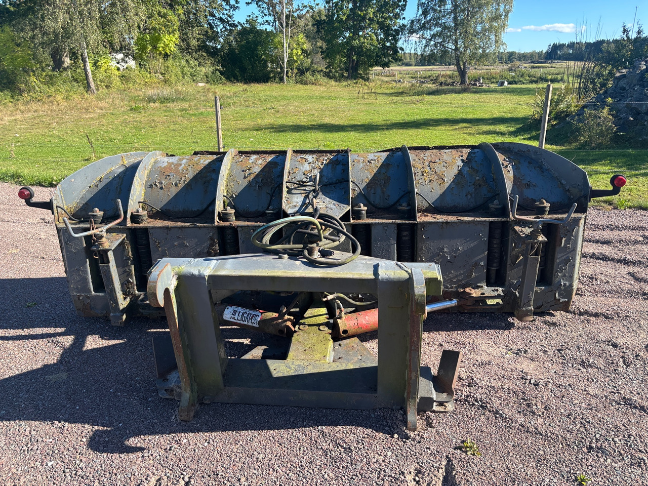 Holms TKH-320 - Sneeuwschuif: afbeelding 1 Holms TKH-320 - Sneeuwschuif: afbeelding 1