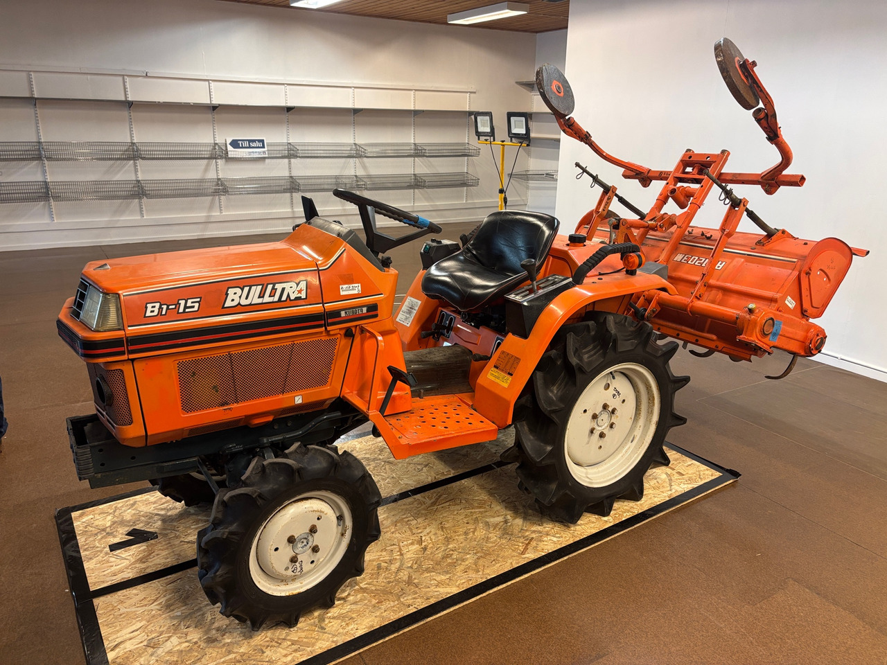 Kubota Bulltra B1-15 - Tractor: afbeelding 1 Kubota Bulltra B1-15 - Tractor: afbeelding 1