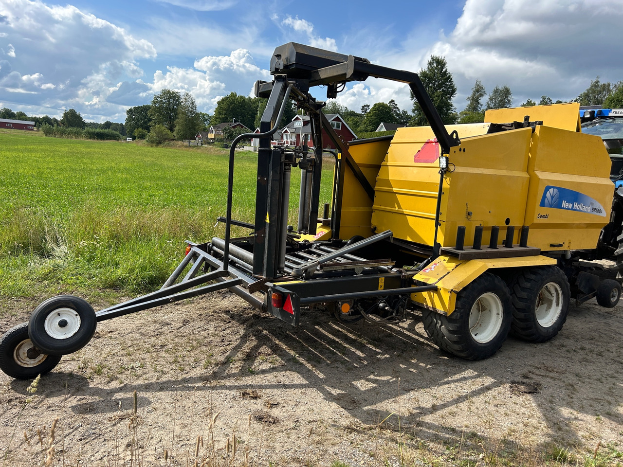 New Holland BR560 - Ronde balenpers: afbeelding 1 New Holland BR560 - Ronde balenpers: afbeelding 1