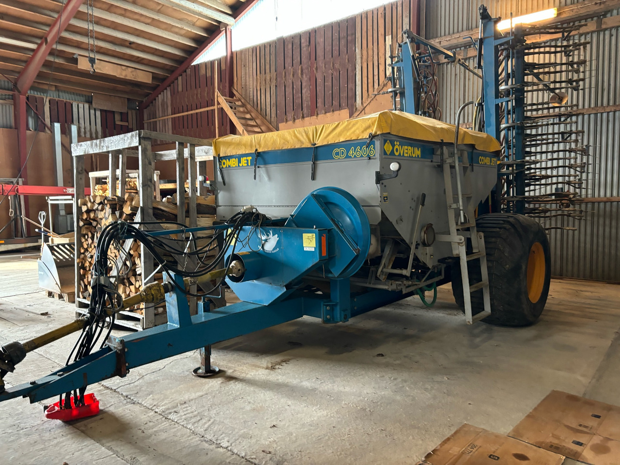 Överum Combi Jet CD 4606 - Zaai-/ Plantmachine: afbeelding 1 Överum Combi Jet CD 4606 - Zaai-/ Plantmachine: afbeelding 1