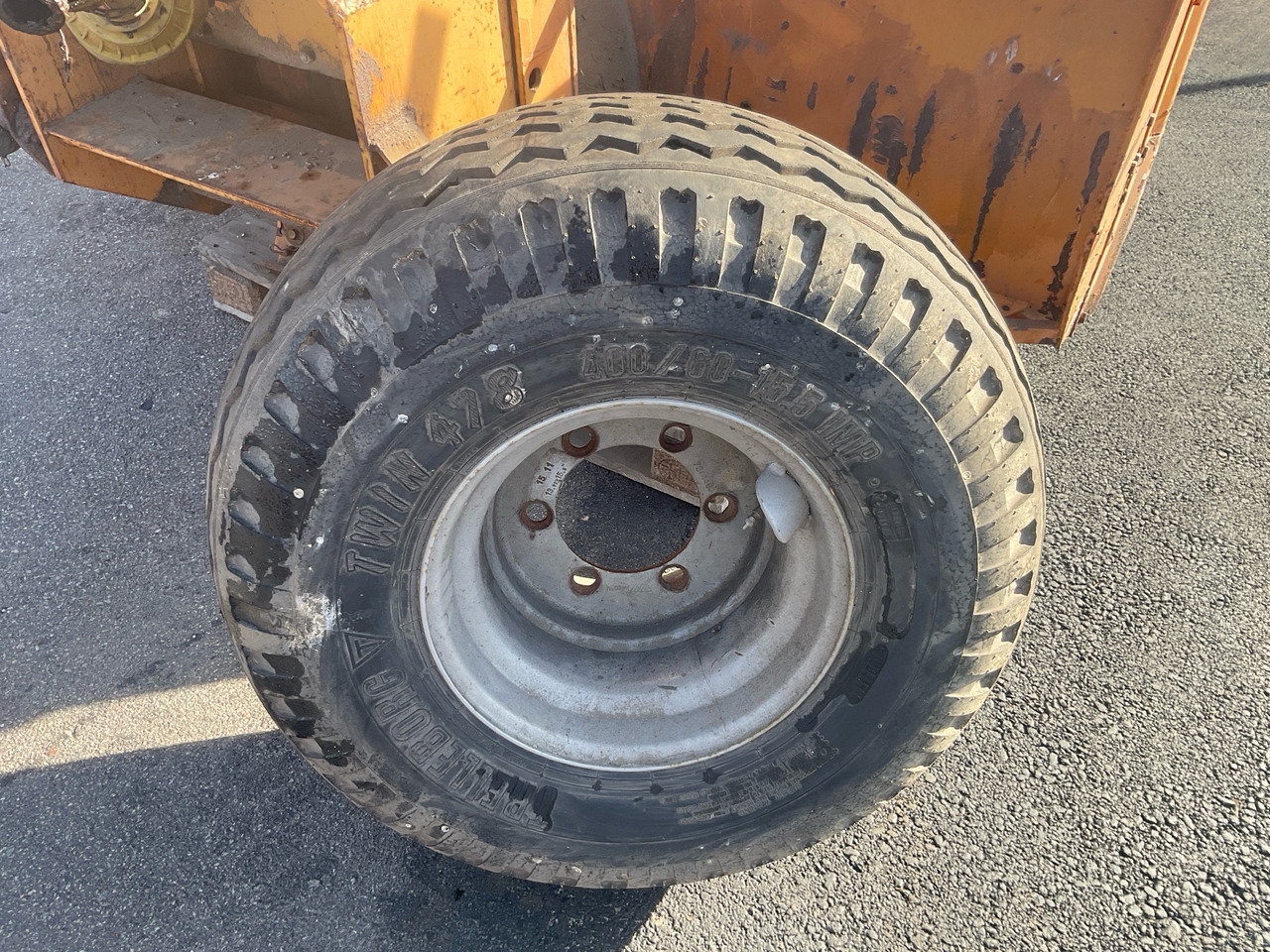Trelleborg Twin 478 - Band voor Bouwmachine: afbeelding 1 Trelleborg Twin 478 - Band voor Bouwmachine: afbeelding 1