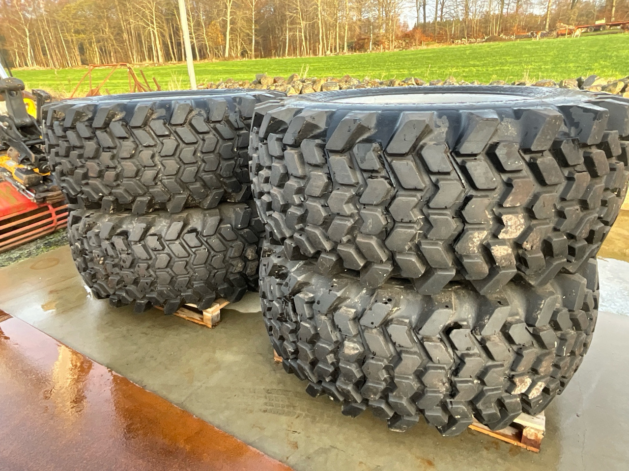 Trelleborg - Band voor Bouwmachine: afbeelding 1 Trelleborg - Band voor Bouwmachine: afbeelding 1