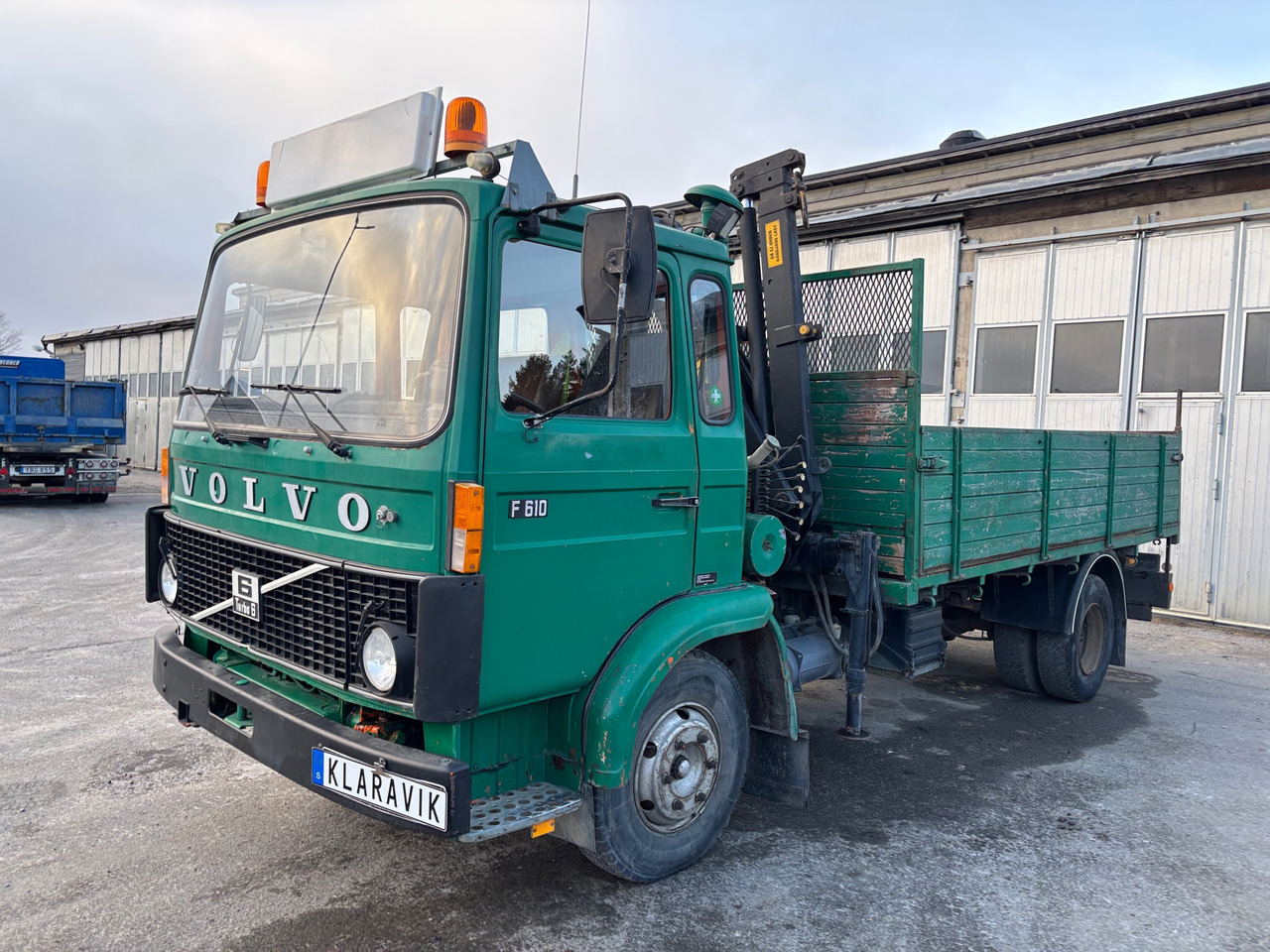 Volvo F 610 - Kraanwagen: afbeelding 1 Volvo F 610 - Kraanwagen: afbeelding 1