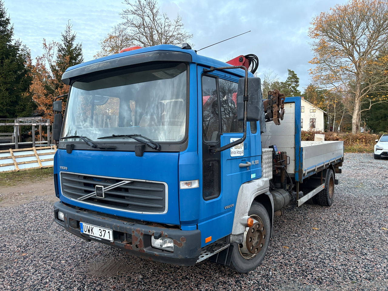 Volvo FL 180 - Kraanwagen: afbeelding 1 Volvo FL 180 - Kraanwagen: afbeelding 1
