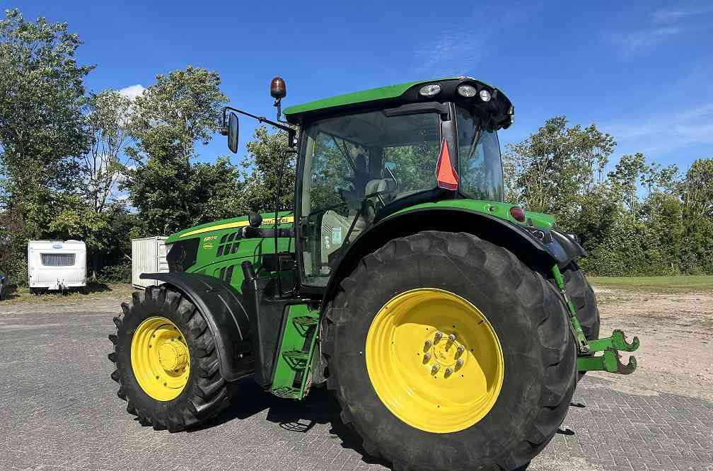John Deere 6.150R 6150R powerquad - Tractor: afbeelding 2 John Deere 6.150R 6150R powerquad - Tractor: afbeelding 2