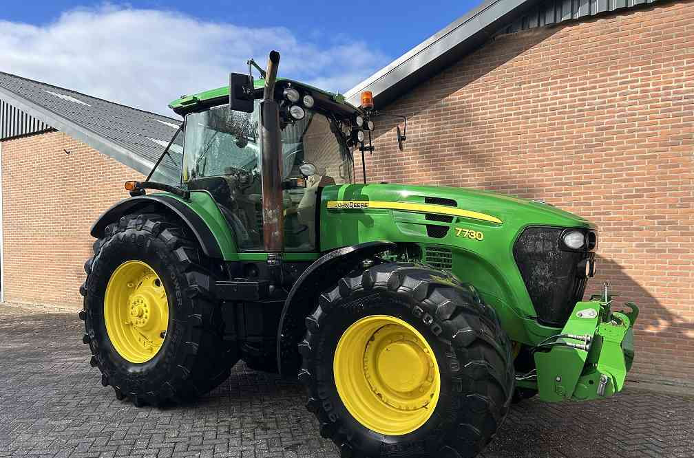John Deere 7730 powerquad, autotrack ready, eco - Tractor: afbeelding 1 John Deere 7730 powerquad, autotrack ready, eco - Tractor: afbeelding 1