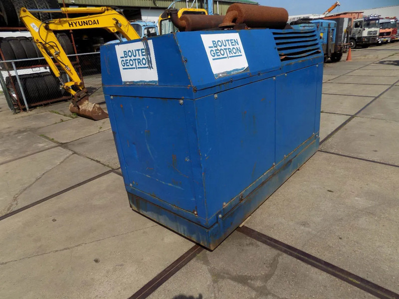 Bredenoord Bredenoord BRDE 60 KVA deutz F6L 913 - Industrie generator: afbeelding 4 Bredenoord Bredenoord BRDE 60 KVA deutz F6L 913 - Industrie generator: afbeelding 4