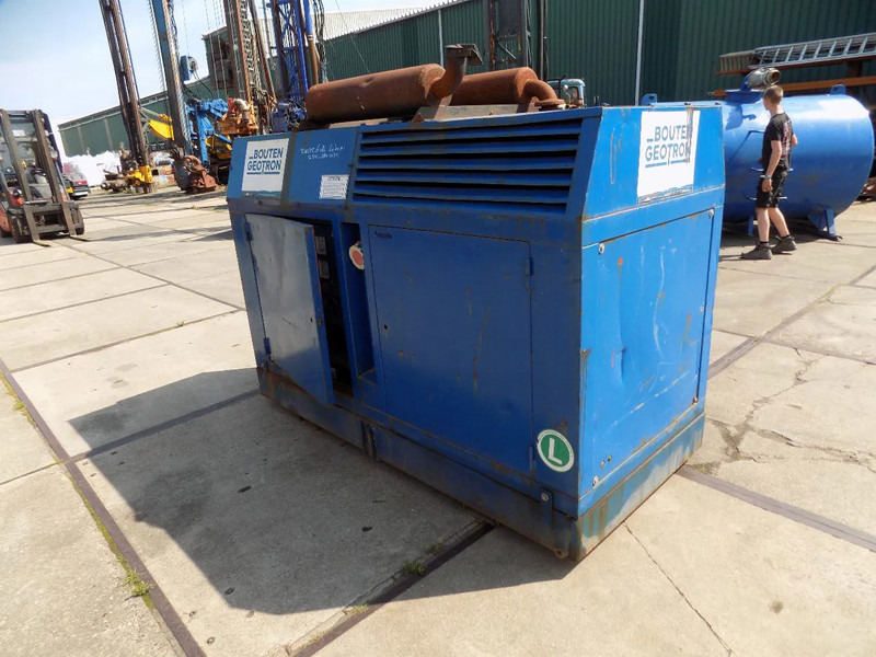 Bredenoord Bredenoord BRDE 60 KVA deutz F6L 913 - Industrie generator: afbeelding 3 Bredenoord Bredenoord BRDE 60 KVA deutz F6L 913 - Industrie generator: afbeelding 3