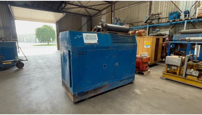 Bredenoord Bredenoord aggregaat BRD 70 KVA Deutz F5L413 - Industrie generator: afbeelding 2 Bredenoord Bredenoord aggregaat BRD 70 KVA Deutz F5L413 - Industrie generator: afbeelding 2