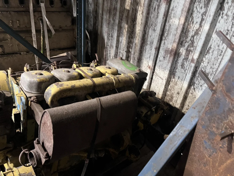 Deutz F4L912 - Motor: afbeelding 3 Deutz F4L912 - Motor: afbeelding 3