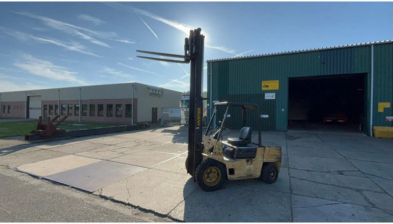 Hyster Hyster H 3.00 XL Hyster H 3.00 xl - Diesel heftruck: afbeelding 2 Hyster Hyster H 3.00 XL Hyster H 3.00 xl - Diesel heftruck: afbeelding 2