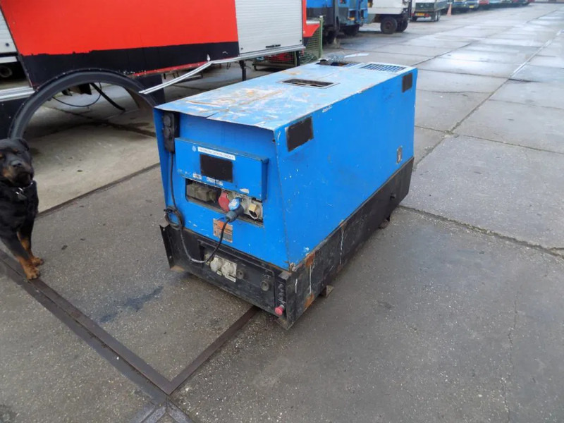 Kubota generator stroom en las diesel. - Betonmachine: afbeelding 1 Kubota generator stroom en las diesel. - Betonmachine: afbeelding 1