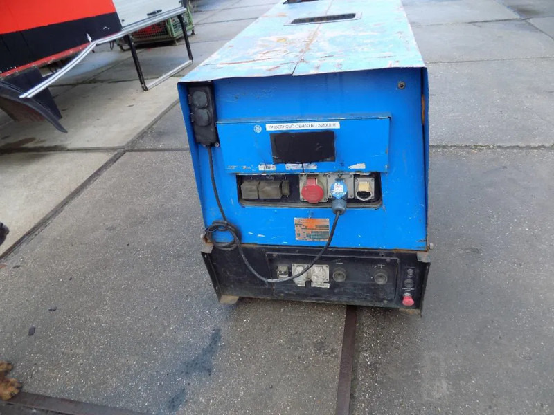 Kubota generator stroom en las diesel. - Betonmachine: afbeelding 2 Kubota generator stroom en las diesel. - Betonmachine: afbeelding 2