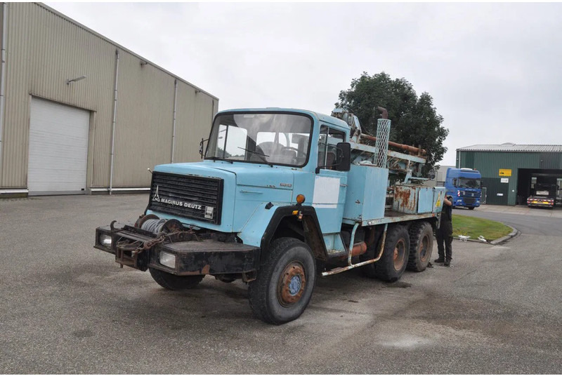Magirus Deutz iveco Bonne esperance / atlas copco - Boormachine: afbeelding 1 Magirus Deutz iveco Bonne esperance / atlas copco - Boormachine: afbeelding 1