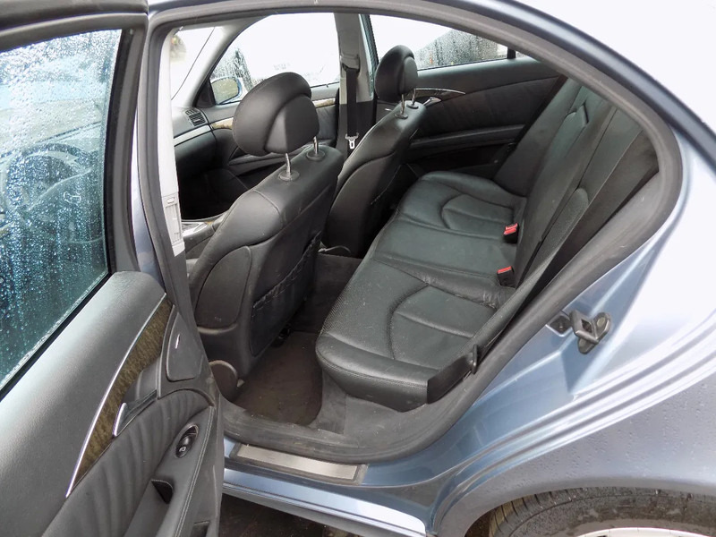 Personenwagen Mercedes-Benz E-Klasse 320 CDI sedan avantgarde: afbeelding 11 Personenwagen Mercedes-Benz E-Klasse 320 CDI sedan avantgarde: afbeelding 11