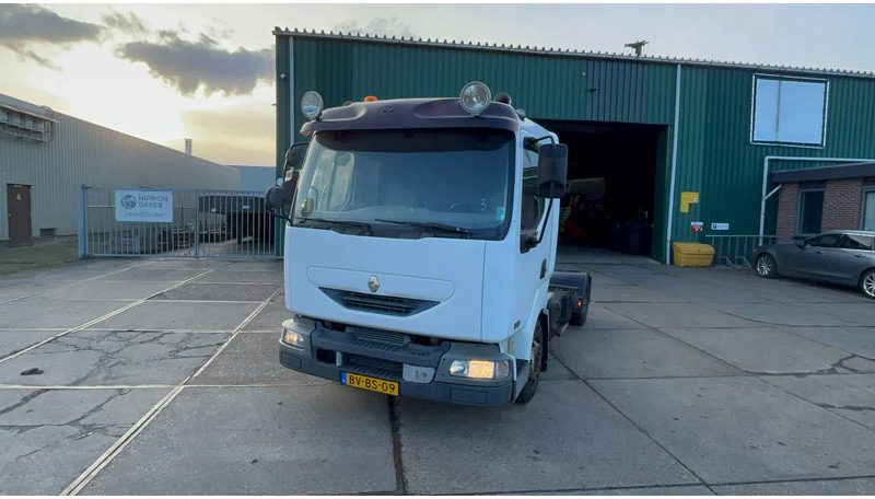 Renault Midlum Renault Midlum - Trekker: afbeelding 3 Renault Midlum Renault Midlum - Trekker: afbeelding 3