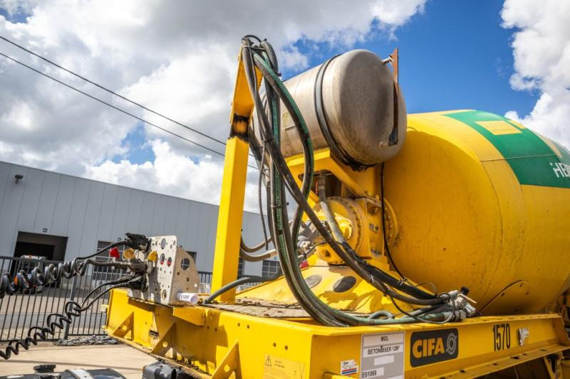 Cifa BETON MIXER/MALAXEUR/MISCHER 12M3 - STEERING AXLE - Betonmixer oplegger: afbeelding 5 Cifa BETON MIXER/MALAXEUR/MISCHER 12M3 - STEERING AXLE - Betonmixer oplegger: afbeelding 5
