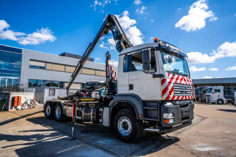 MAN TGA 26.320 BL -6X2-4+HIAB 122 E3 HIDUO - Haakarmsysteem vrachtwagen, Kraanwagen: afbeelding 2 MAN TGA 26.320 BL -6X2-4+HIAB 122 E3 HIDUO - Haakarmsysteem vrachtwagen, Kraanwagen: afbeelding 2