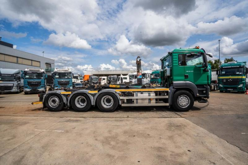 MAN TGS 35.440 BL 8x4-4 - Haakarmsysteem vrachtwagen: afbeelding 3 MAN TGS 35.440 BL 8x4-4 - Haakarmsysteem vrachtwagen: afbeelding 3