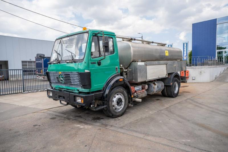 Mercedes SK 1831 L - WATER/EAU-11.500 L/3 Comp. - Tankwagen: afbeelding 1 Mercedes SK 1831 L - WATER/EAU-11.500 L/3 Comp. - Tankwagen: afbeelding 1