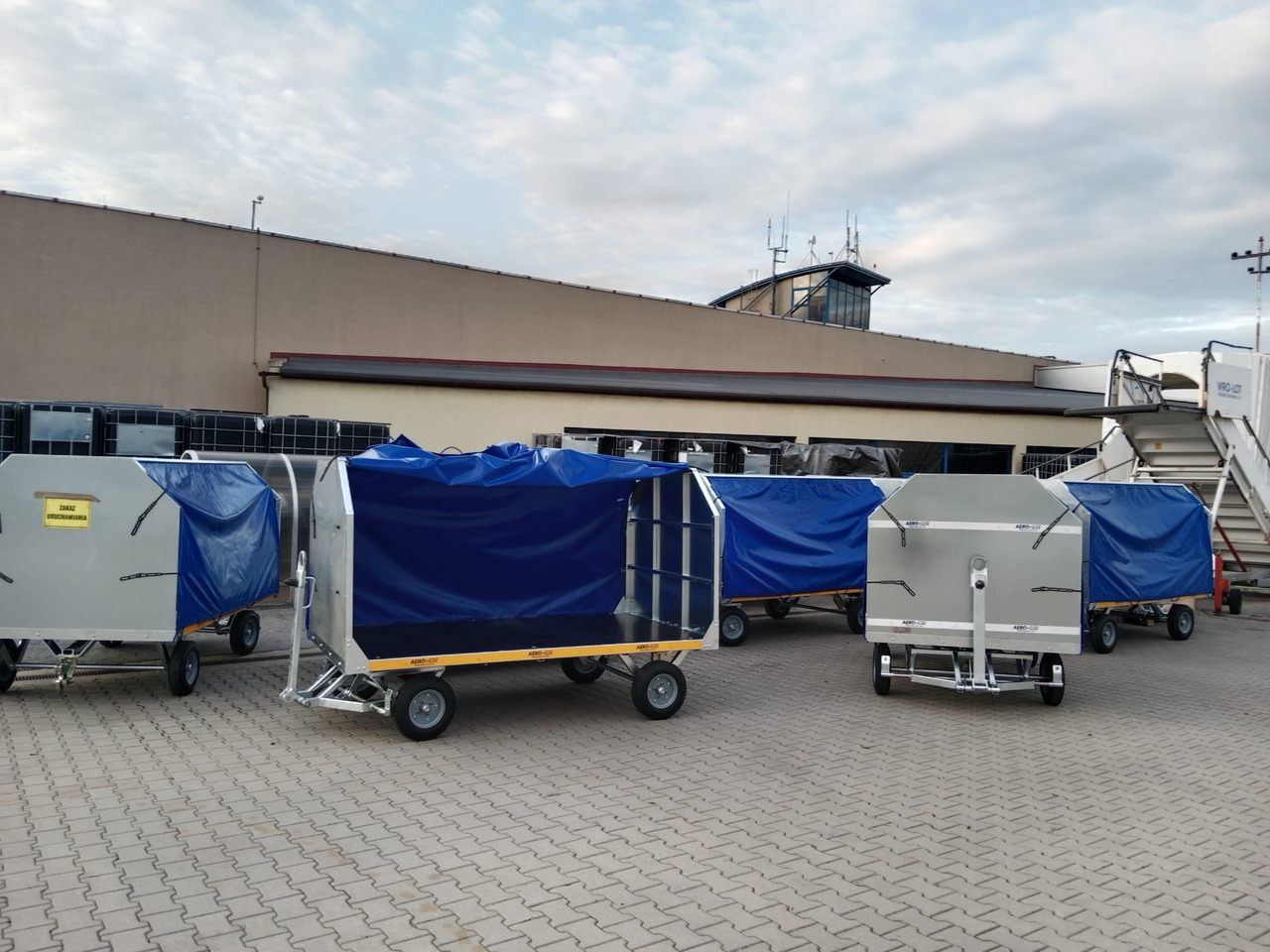 AERO-GSE BAGGAGE CART BC-ZW30-D2400 - Ground support equipment: afbeelding 2 AERO-GSE BAGGAGE CART BC-ZW30-D2400 - Ground support equipment: afbeelding 2